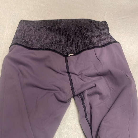 Lululemon Align Crop *21" Pixel Print Purple Quartz Black Size: 6 - Picture 10 of 10